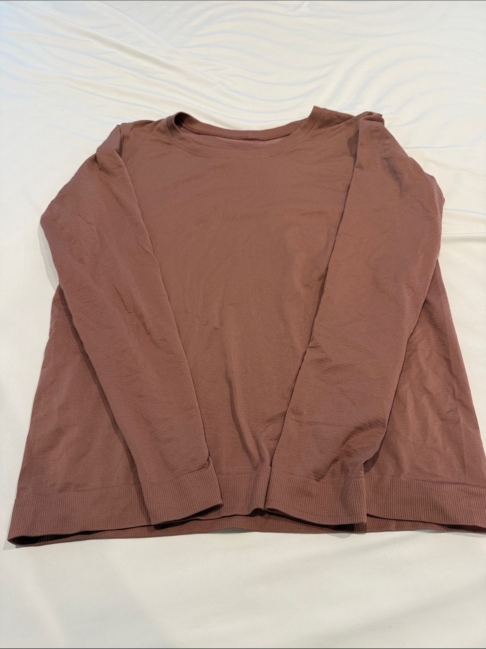Lululemon active long sleeve shirt